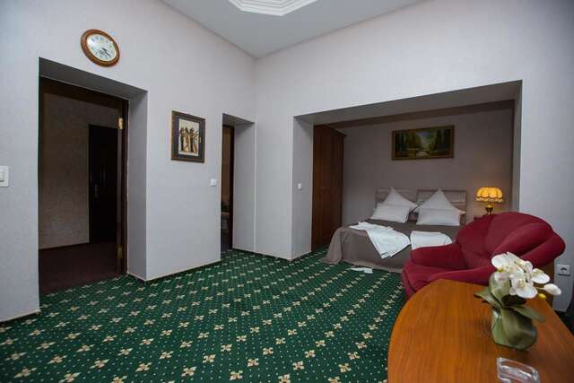 Отель Hotel Saya Алматы-29